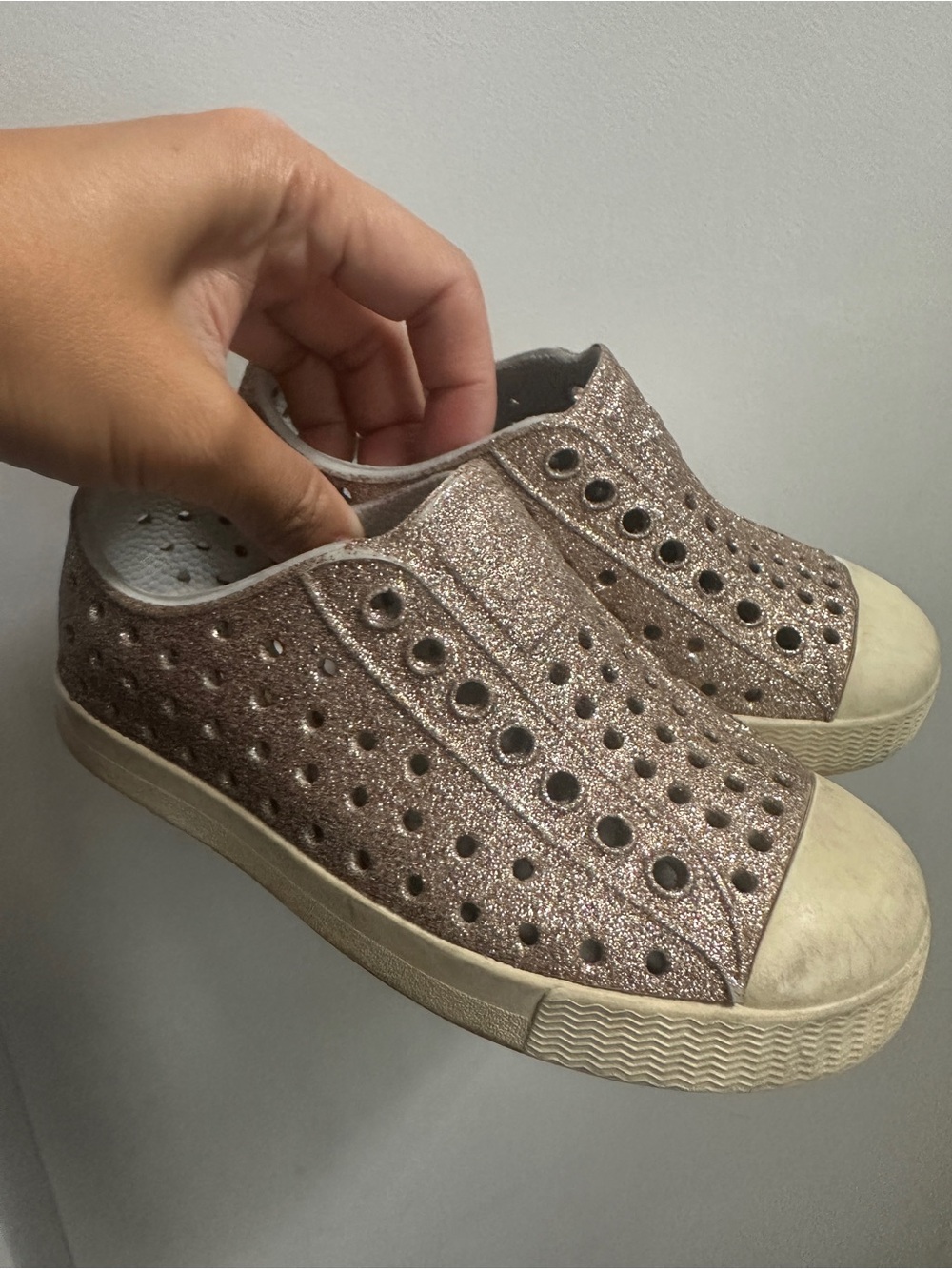 Native Glitter Slip-On Sneakers in Rose Gold C8 8